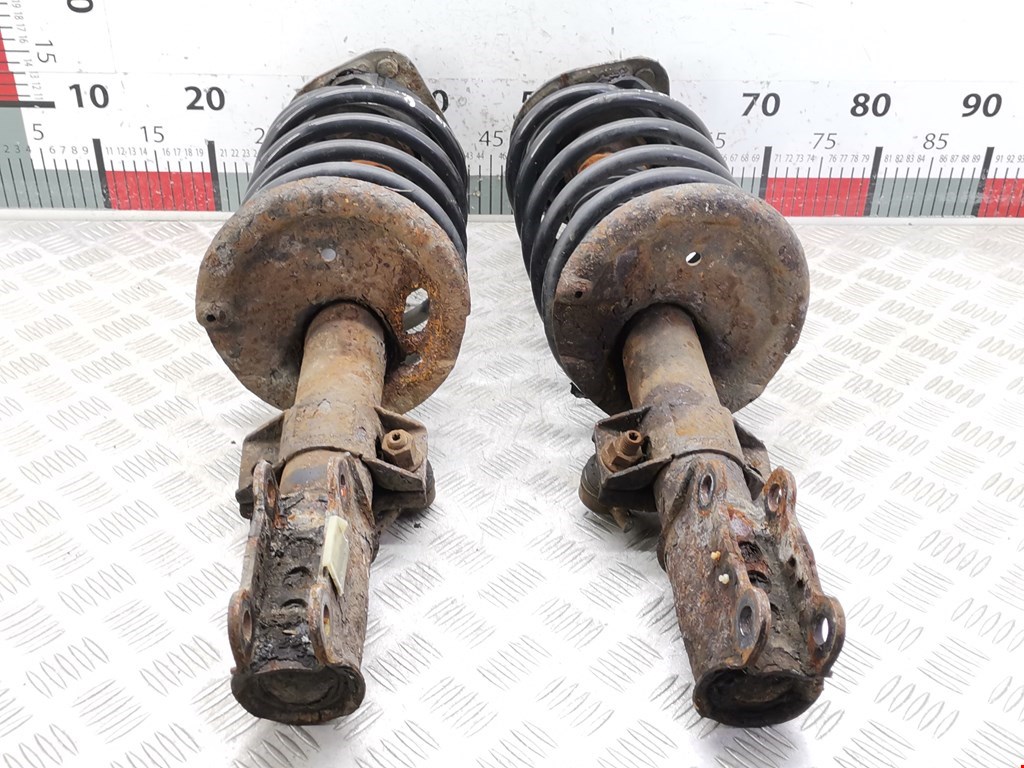 Амортизатор передний правый VOLVO V70 II 2000-2007