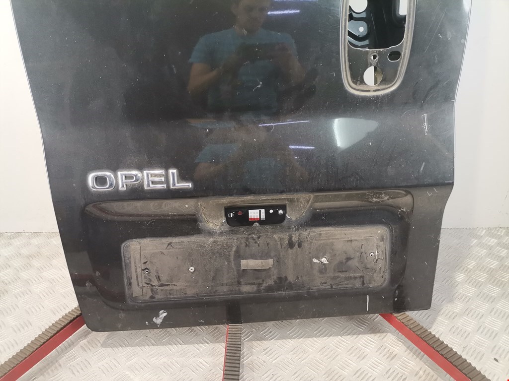 Дверь задняя левая OPEL Vivaro A 2001-2014