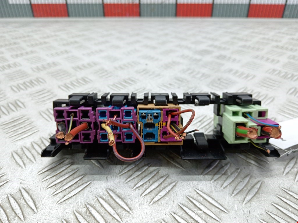 Блок реле AUDI A3 8P 2003-2013