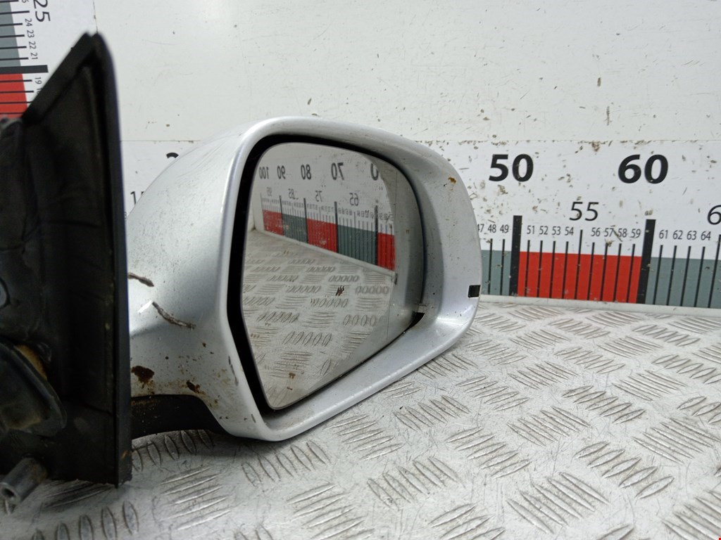 Зеркало правое AUDI A4 B8 2007-2015