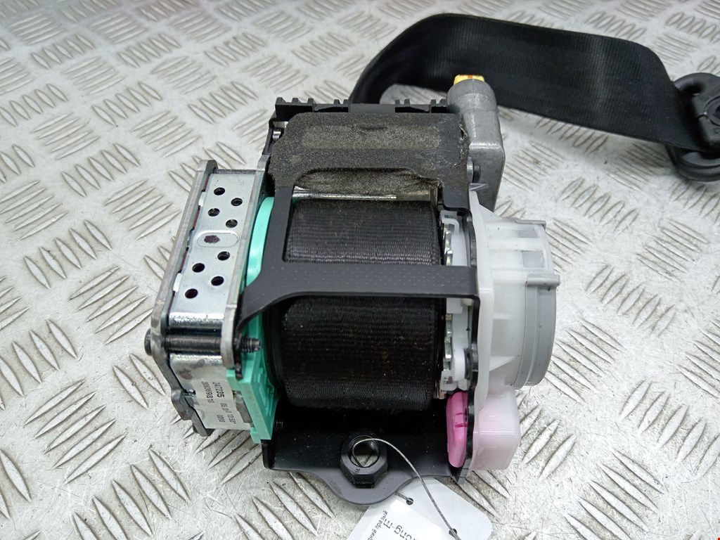 Ремень безопасности передний правый AUDI A4 B8 2007-2015