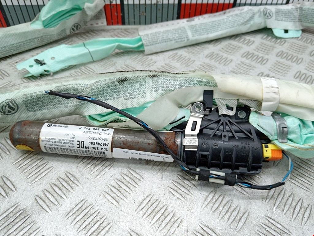 Подушка безопасности боковая (шторка) VOLKSWAGEN Passat B6 2005-2011