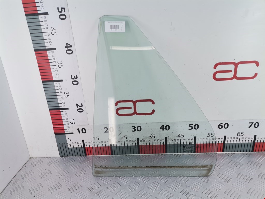 Стекло двери задней левой (форточка) Kia Carens 2 (UN) (2006-2012)