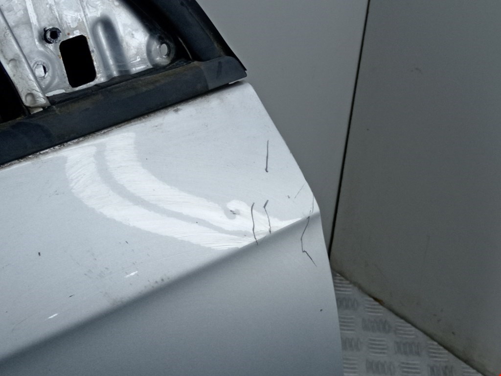 Дверь передняя правая VOLKSWAGEN Passat B6 2005-2011