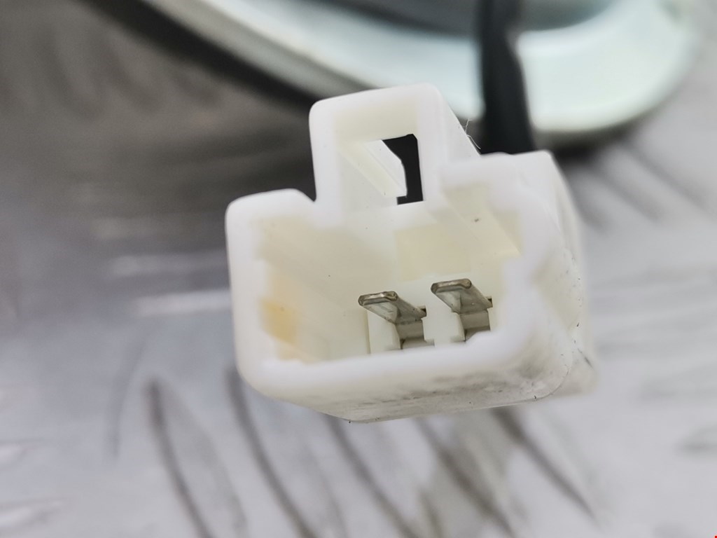 Динамик KIA Carens 2006-2012