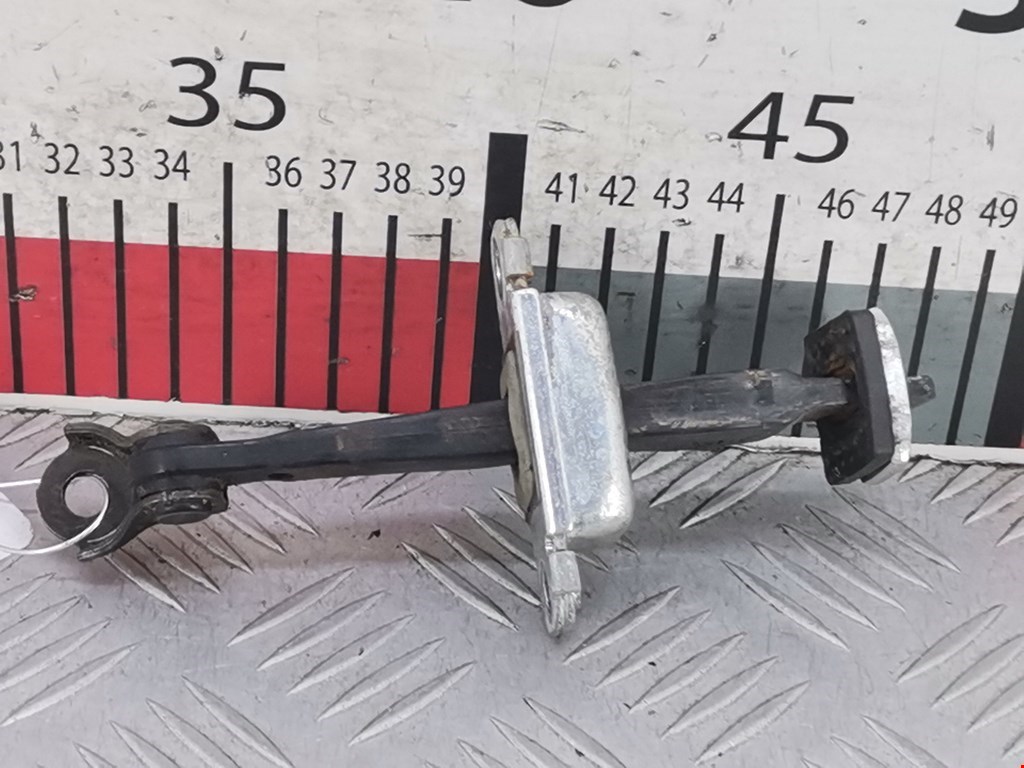 Ограничитель открывания двери KIA Carens 2006-2012