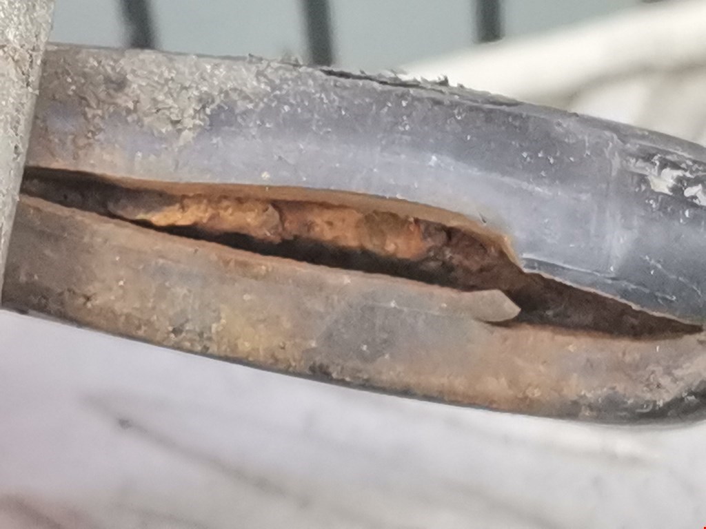 Ограничитель открывания двери KIA Carens 2006-2012