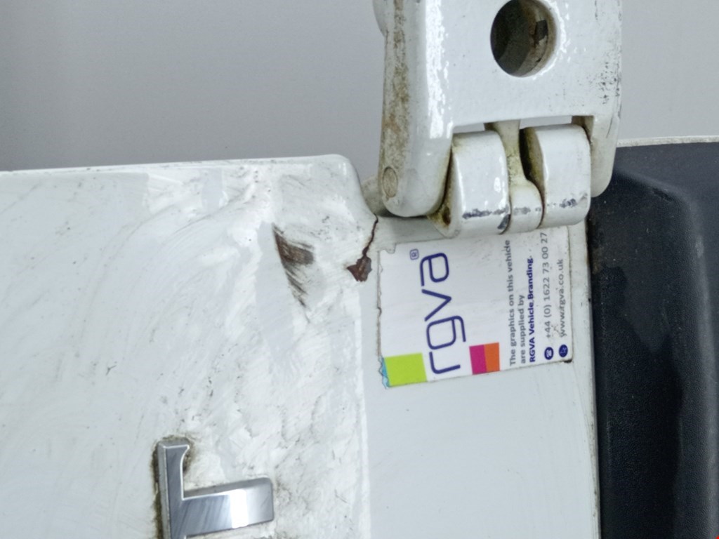 Бампер задний RENAULT Master 2010-н.в.