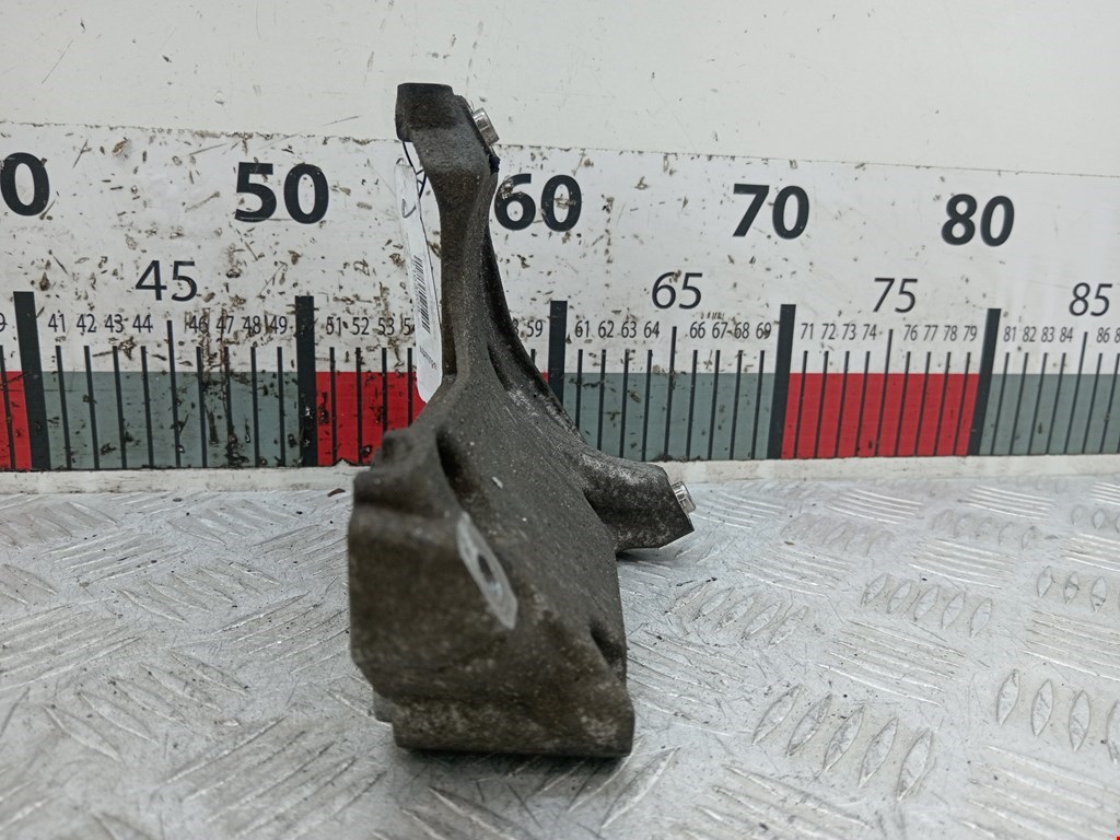 Кронштейн кондиционера BMW 3er E90/E91 2005-2012