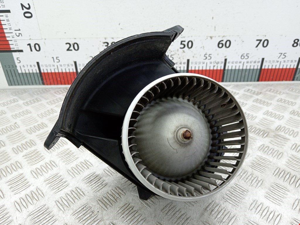 Моторчик (мотор) отопителя салона RENAULT Master 2010-н.в.