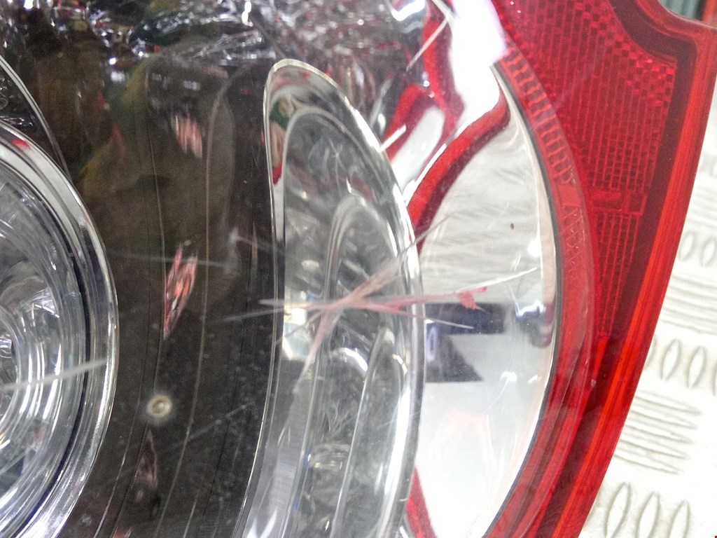 Фонарь задний правый VOLKSWAGEN Passat B6 2005-2011