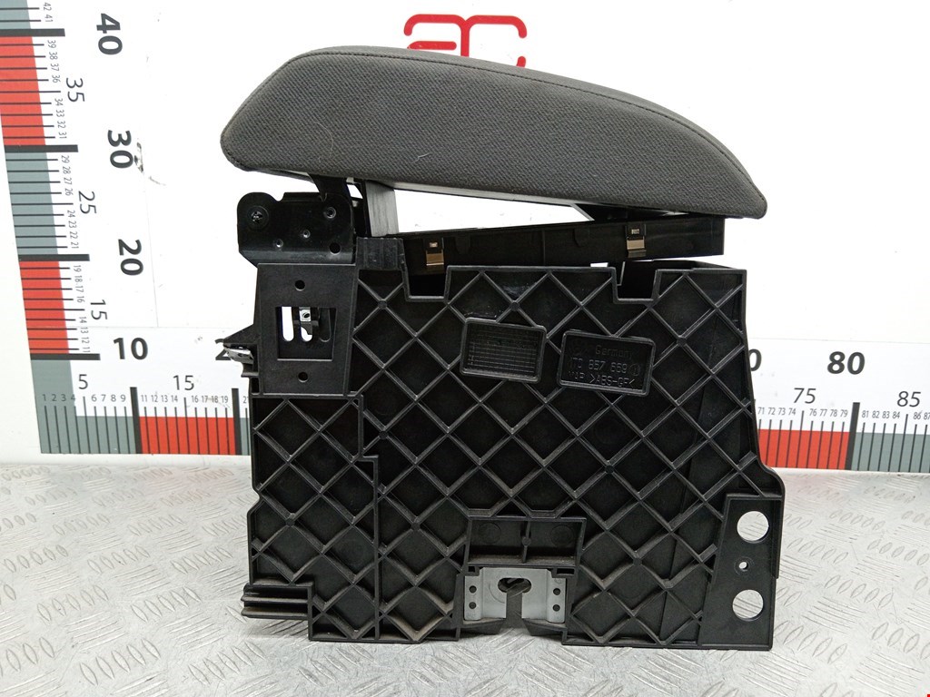 Подлокотник в салон VOLKSWAGEN Touran 2003-2010