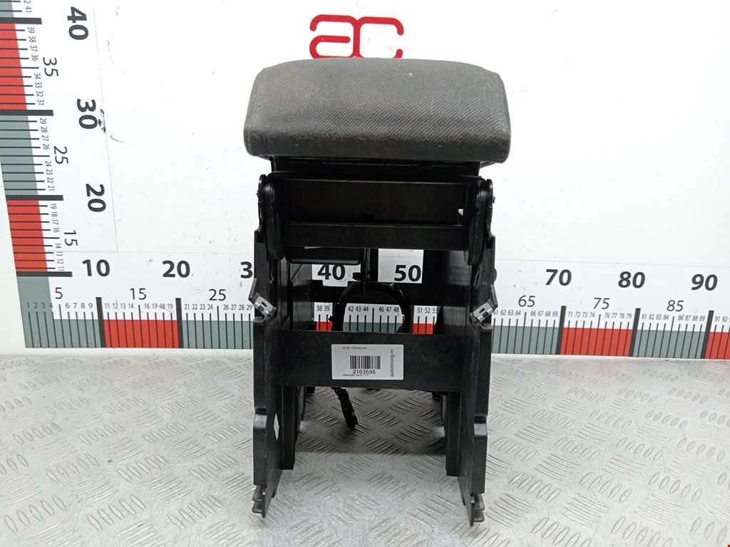 Подлокотник в салон VOLKSWAGEN Touran 2003-2010