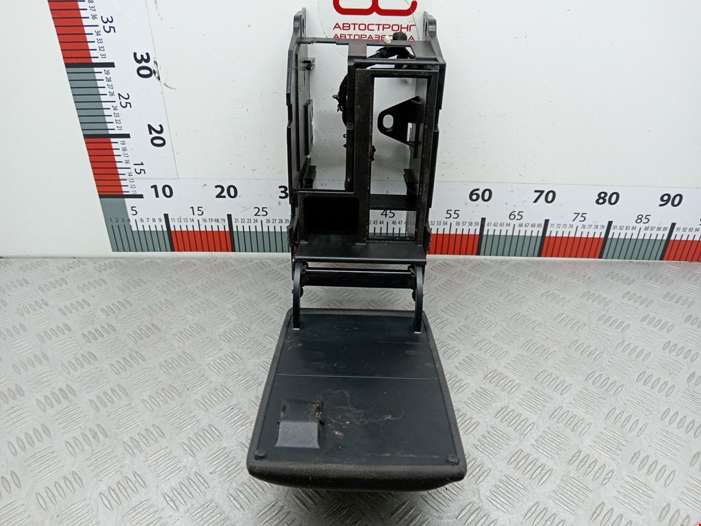 Подлокотник в салон VOLKSWAGEN Touran 2003-2010