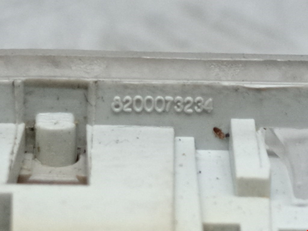 Плафон салонный (салона фонарь) RENAULT Megane II 2002-2009