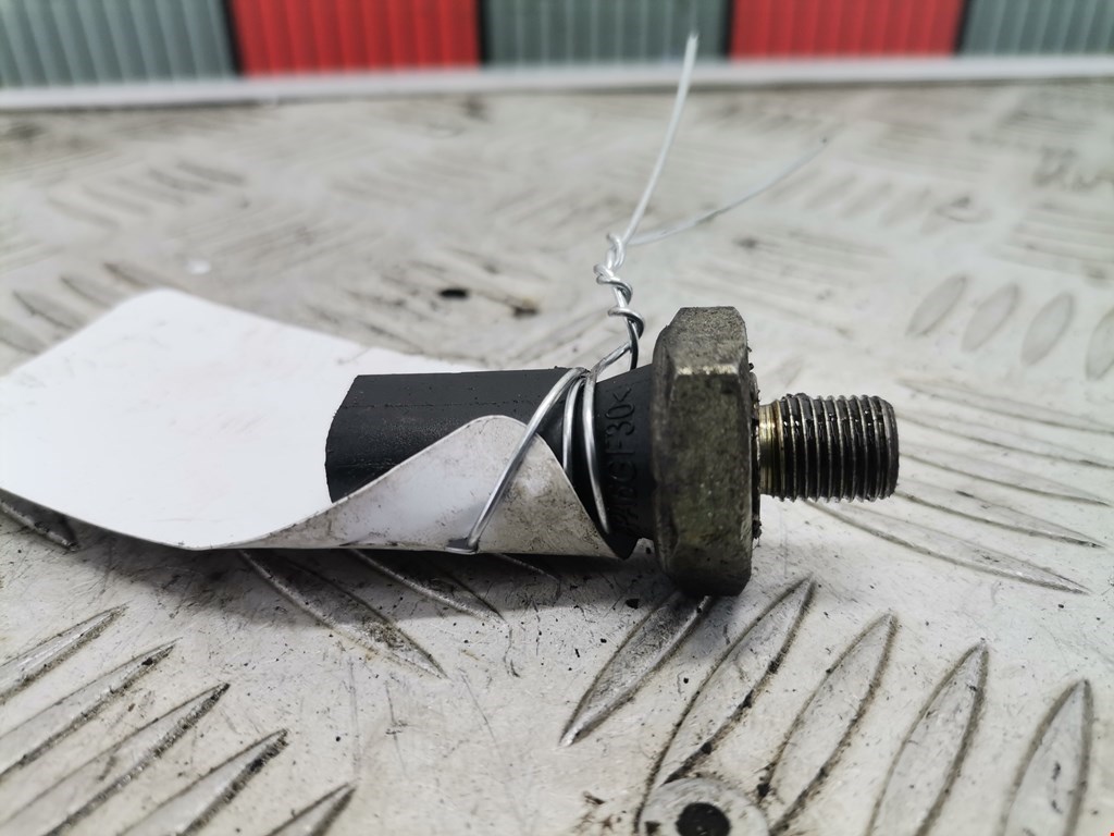 Датчик давления масла VOLKSWAGEN Golf IV 1997-2003