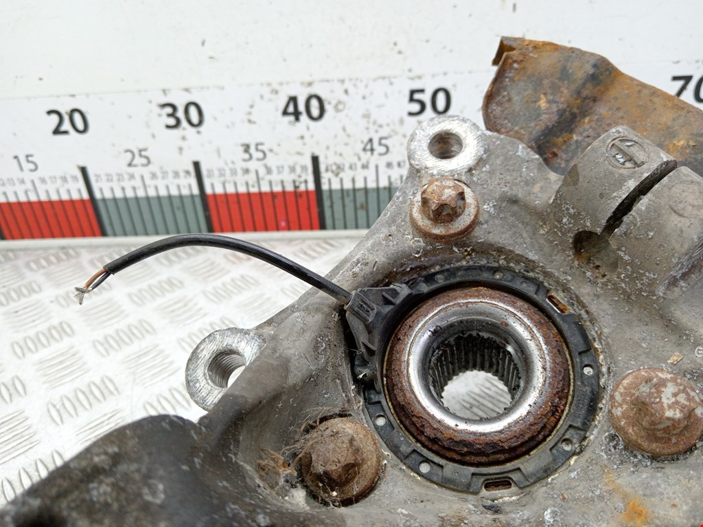 Ступица передняя правая OPEL Signum 2003-2008