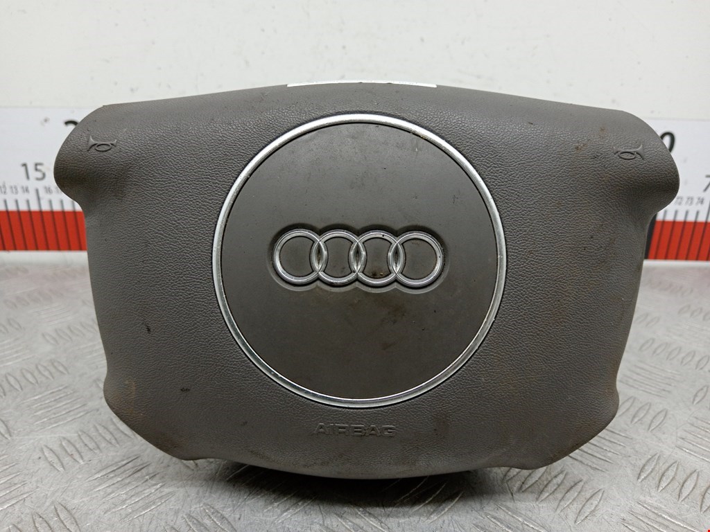 Подушка безопасности в рулевое колесо AUDI A4 B6 2001-2005