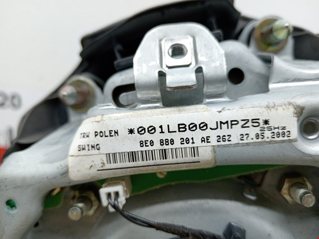 Подушка безопасности в рулевое колесо AUDI A4 B6 2001-2005