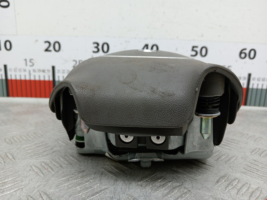 Подушка безопасности в рулевое колесо AUDI A4 B6 2001-2005