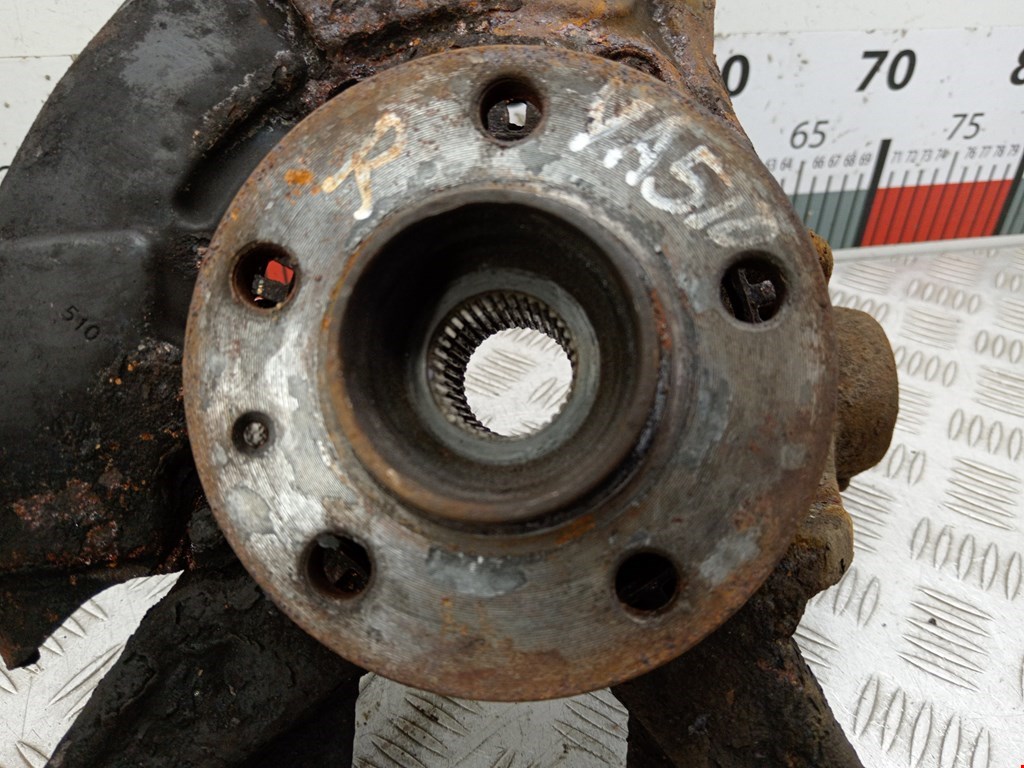 Ступица передняя правая VOLKSWAGEN Golf IV 1997-2003