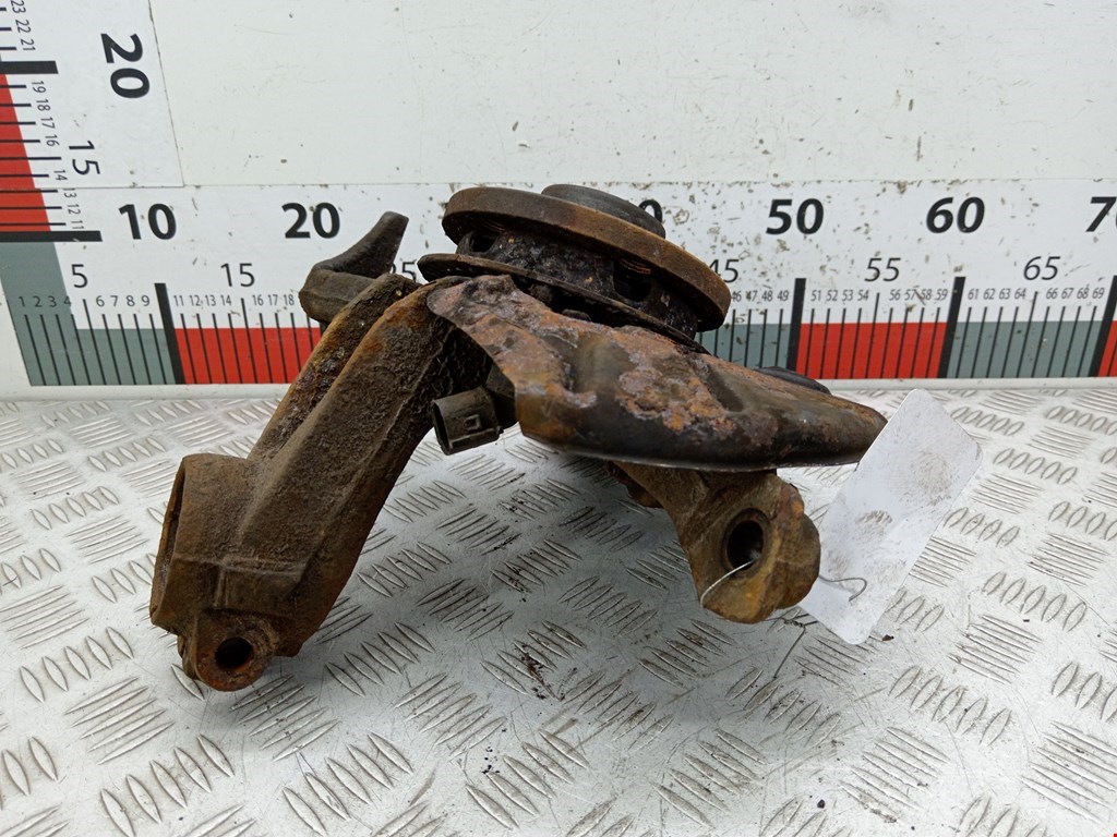 Ступица передняя правая VOLKSWAGEN Golf IV 1997-2003