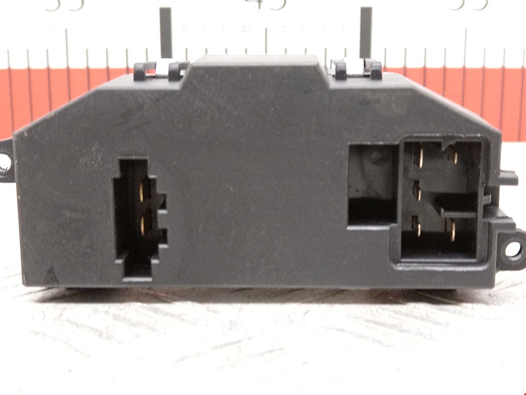 Резистор отопителя (сопротивление печки) AUDI A3 8P 2003-2013