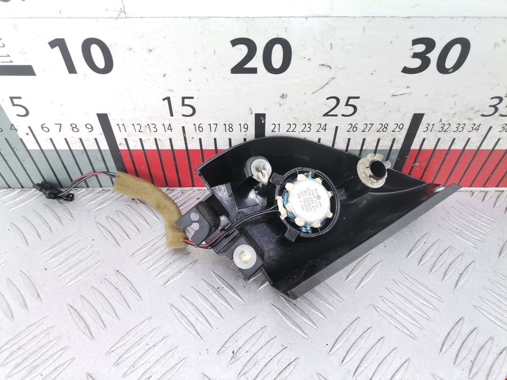 Динамик VOLKSWAGEN Passat B6 2005-2011