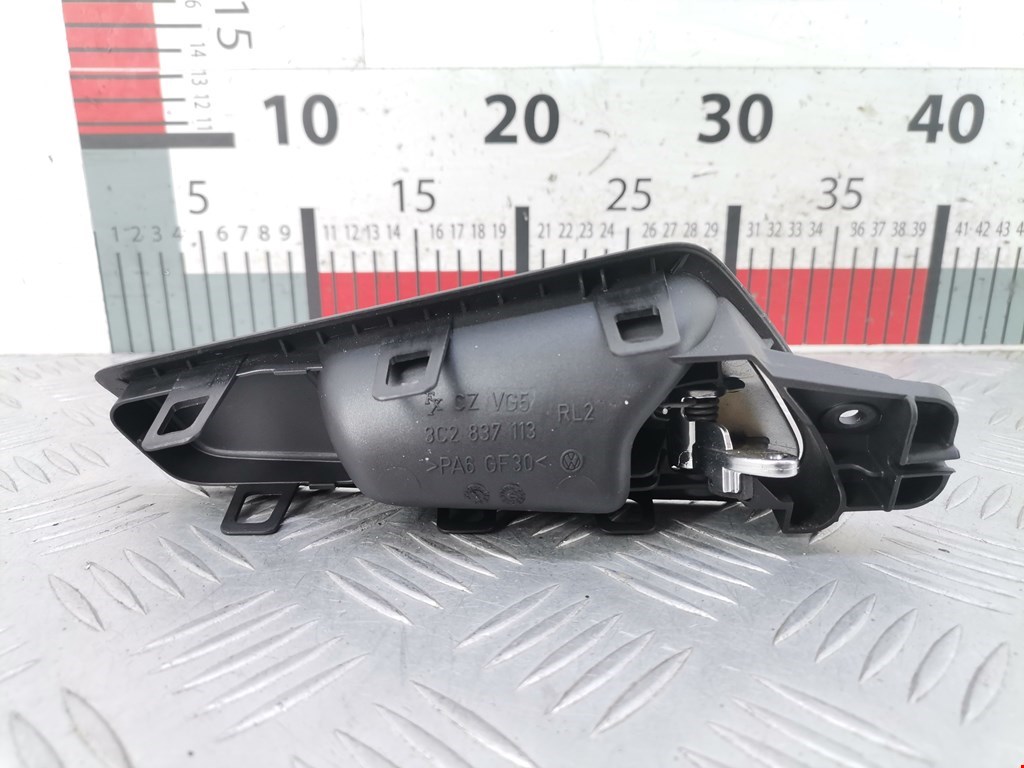 Ручка дверная передняя внутренняя левая VOLKSWAGEN Passat B6 2005-2011