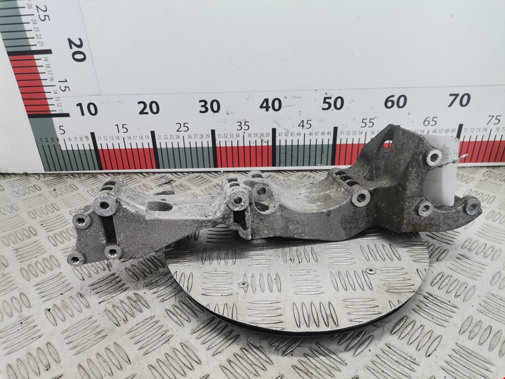 Кронштейн генератора SEAT Toledo 1998-2004