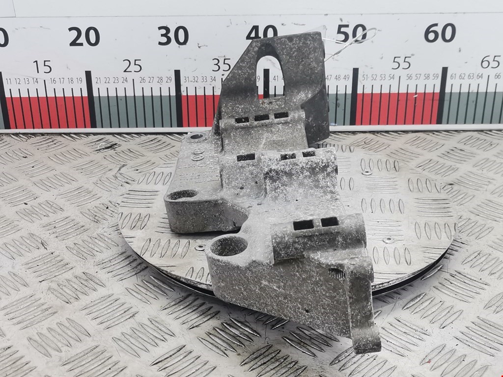 Кронштейн генератора SEAT Toledo 1998-2004