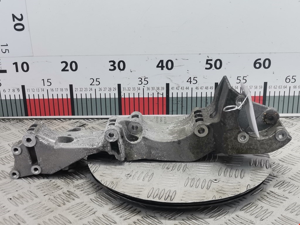 Кронштейн генератора SEAT Toledo 1998-2004