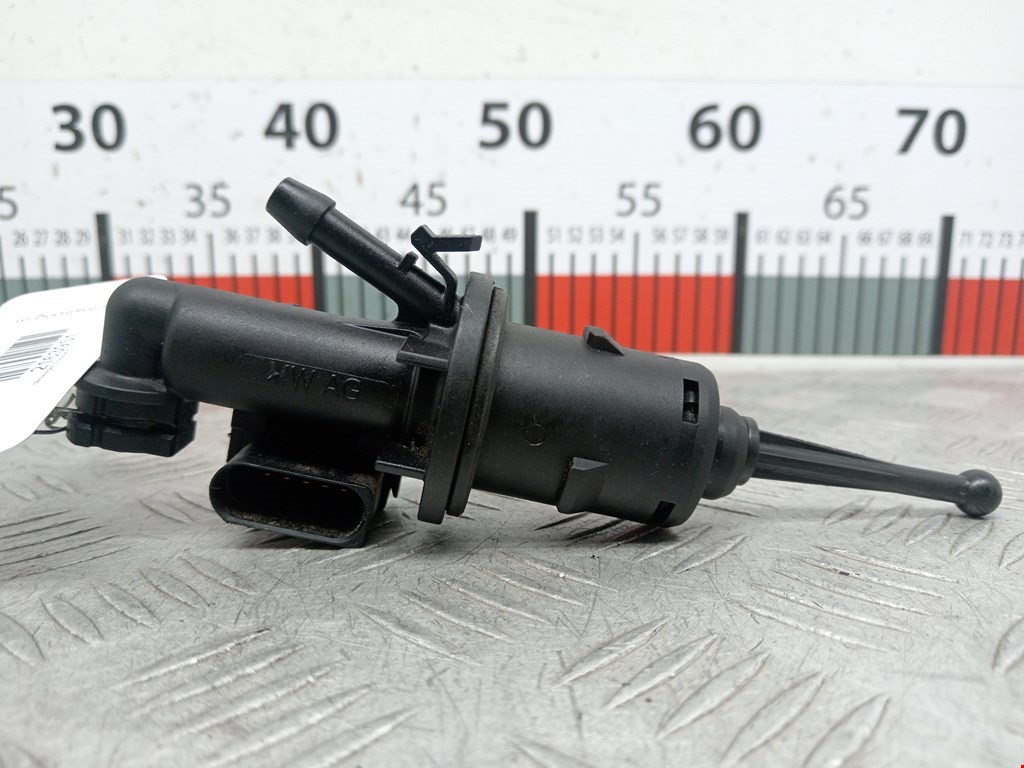 Цилиндр сцепления главный VOLKSWAGEN Passat B6 2005-2011