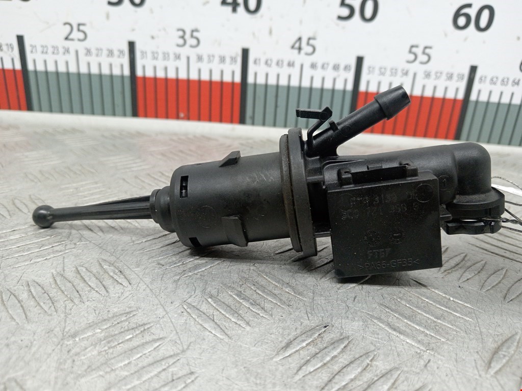 Цилиндр сцепления главный VOLKSWAGEN Passat B6 2005-2011