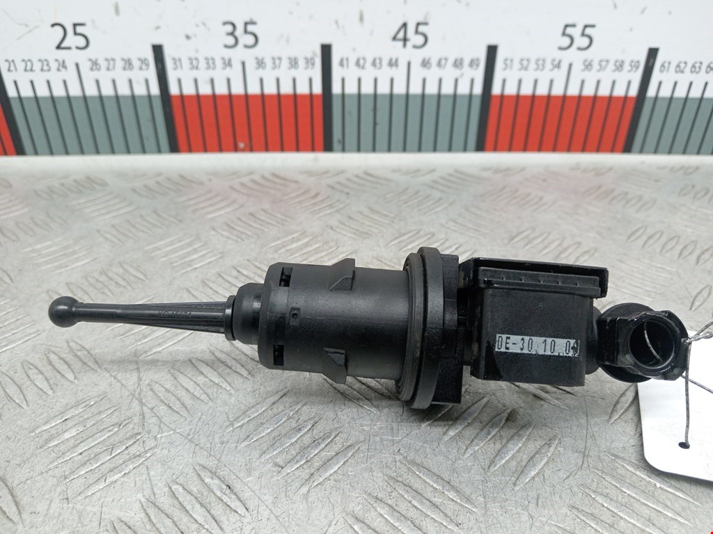 Цилиндр сцепления главный VOLKSWAGEN Passat B6 2005-2011