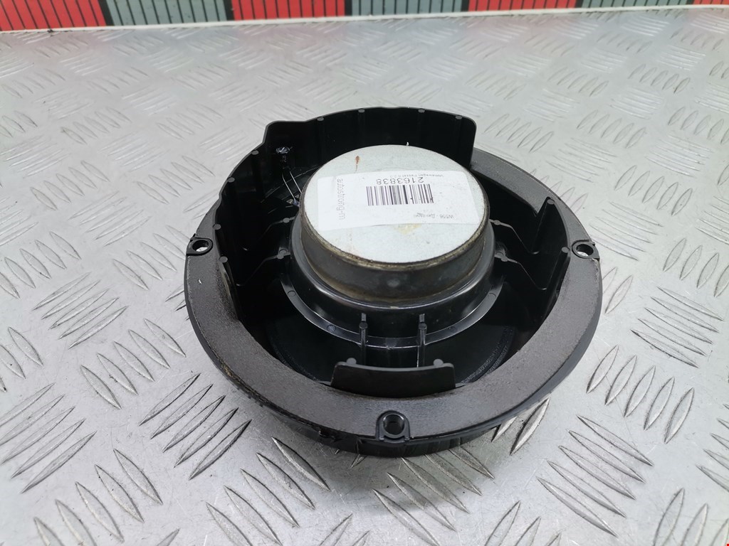 Динамик VOLKSWAGEN Passat B6 2005-2011