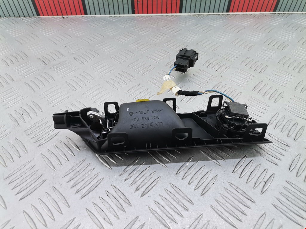 Ручка дверная задняя внутренняя левая VOLKSWAGEN Passat B6 2005-2011