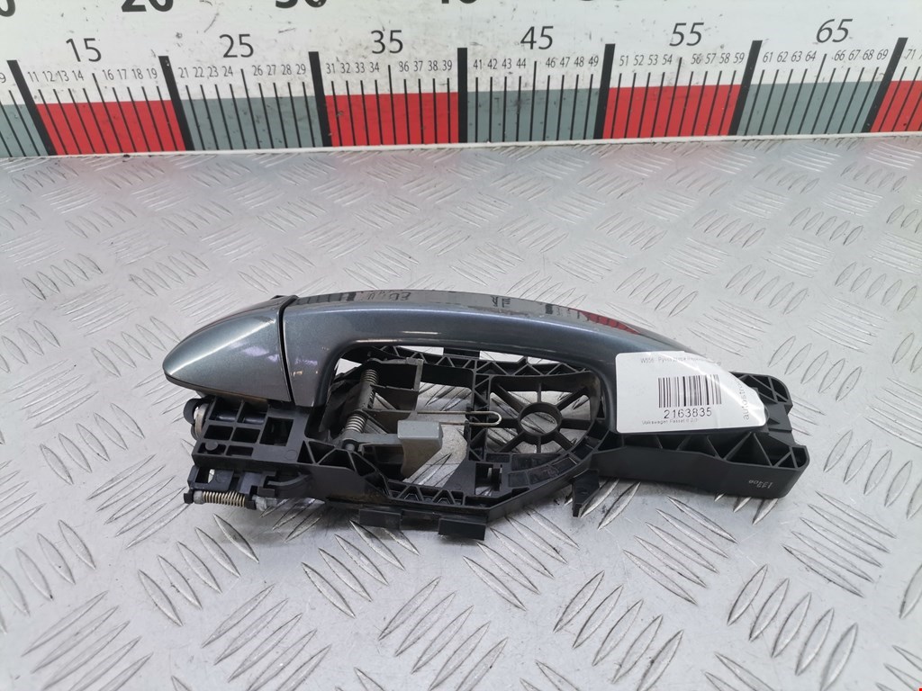 Ручка двери наружная задняя левая Volkswagen Passat 6 (2005-2010)