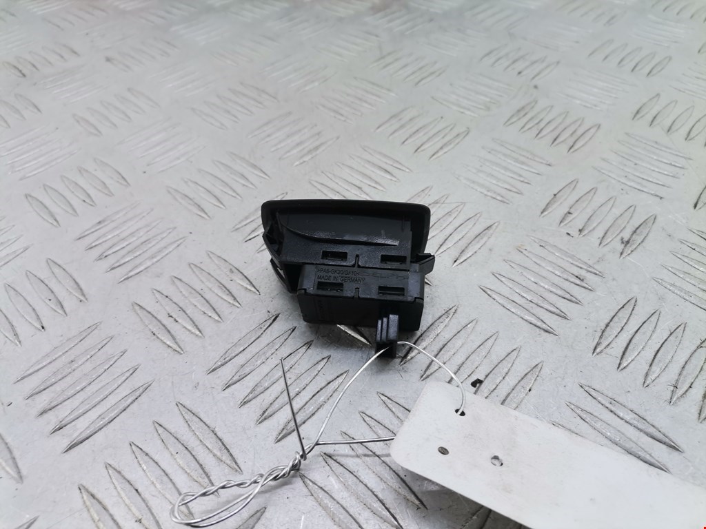 Кнопка стеклоподъемника BMW 3er E90/E91 2005-2012