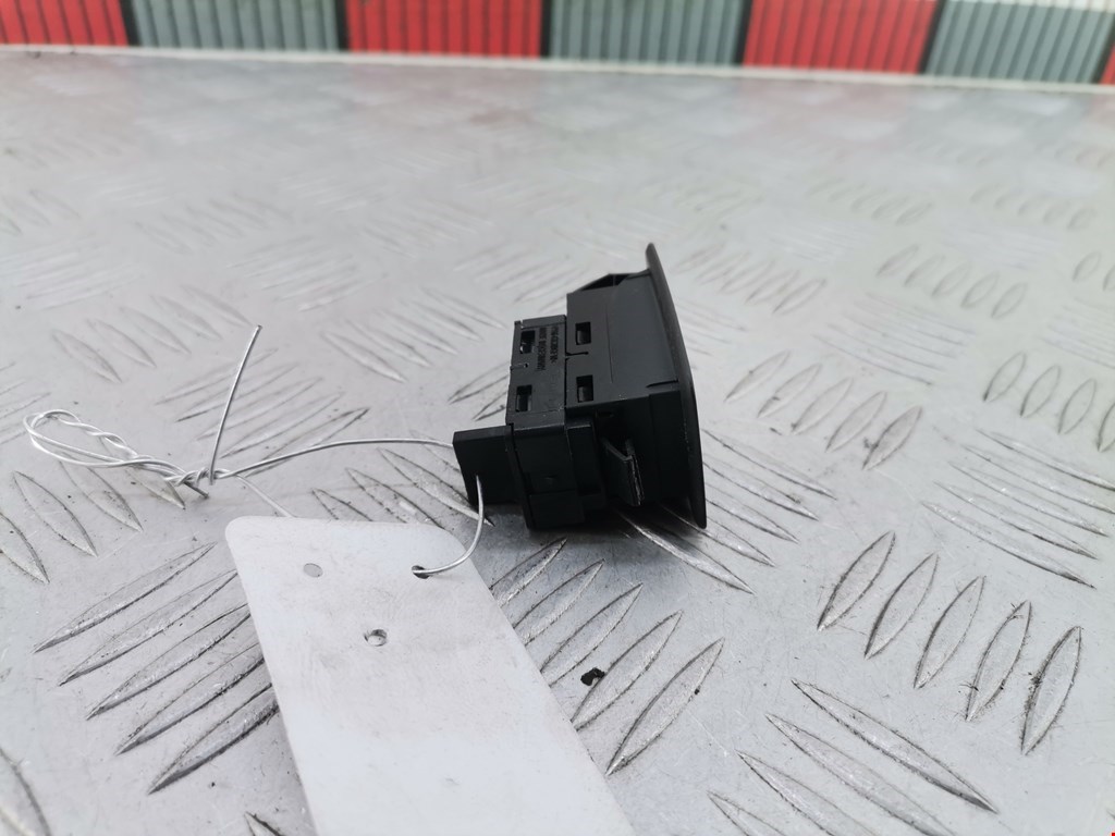 Кнопка стеклоподъемника BMW 3er E90/E91 2005-2012