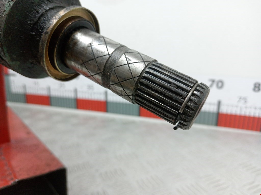 Полуось (привод, приводной вал) передняя правая SUBARU Forester I 1997-2002