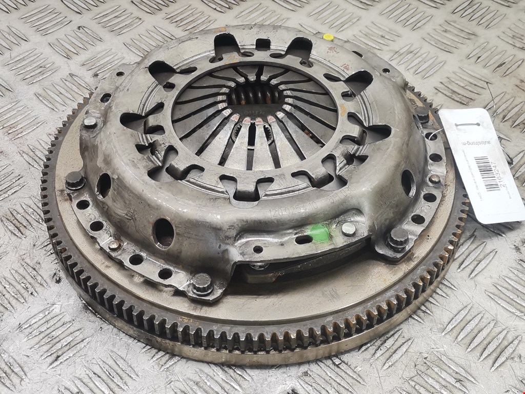 Маховик (демпфер сцепления) Skoda Fabia 1 (1999-2007)