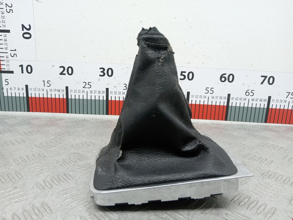 Чехол кулисы КПП VOLKSWAGEN Passat B6 2005-2011