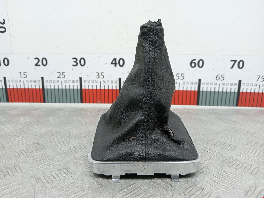 Чехол кулисы КПП VOLKSWAGEN Passat B6 2005-2011