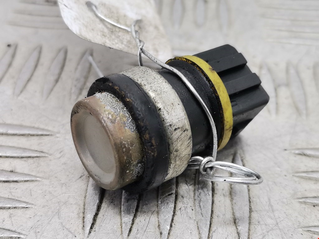 Датчик температуры (охлаждающей жидкости) VOLKSWAGEN Polo III 1994-2001