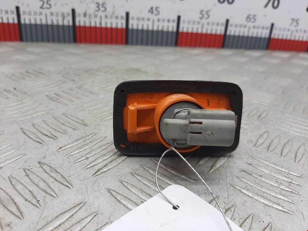 Повторитель на крыло NISSAN X-Trail T30 2000-2007