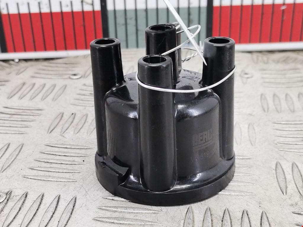 Крышка трамблера (распределителя зажигания) Volkswagen Polo 3 (1994-2002)