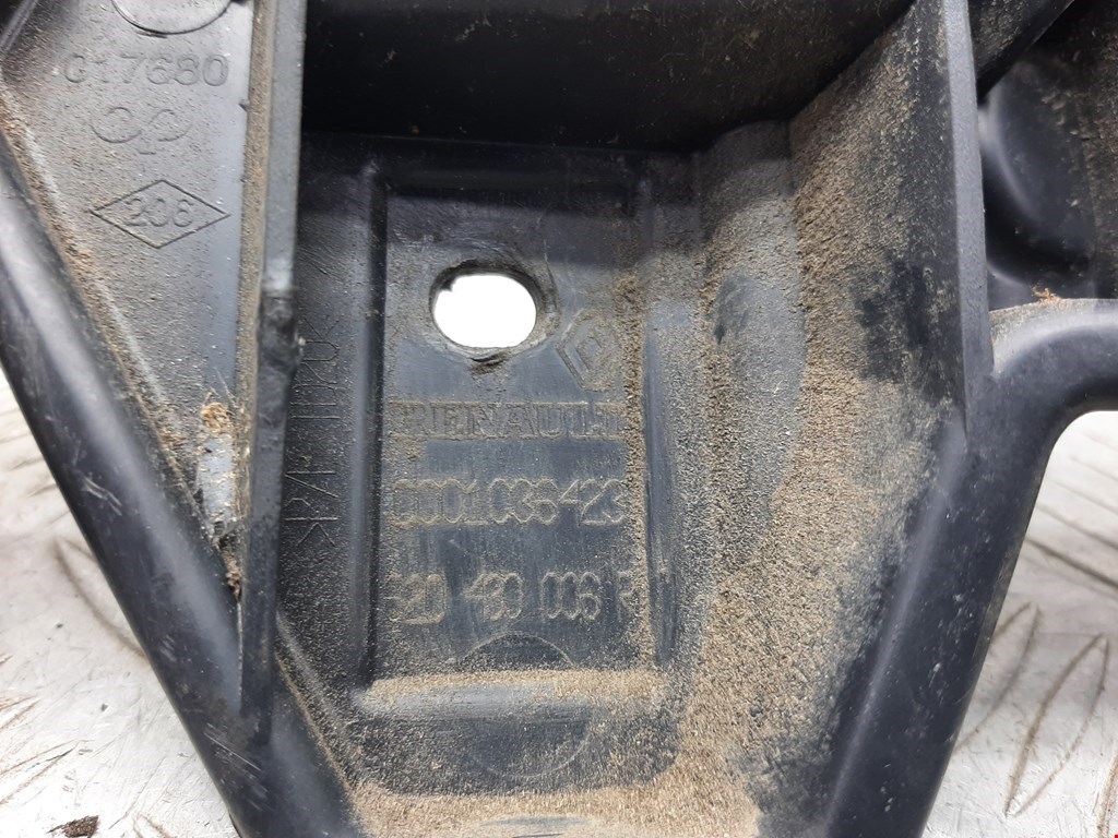 Кронштейн переднего бампера левый RENAULT Master 2010-н.в.