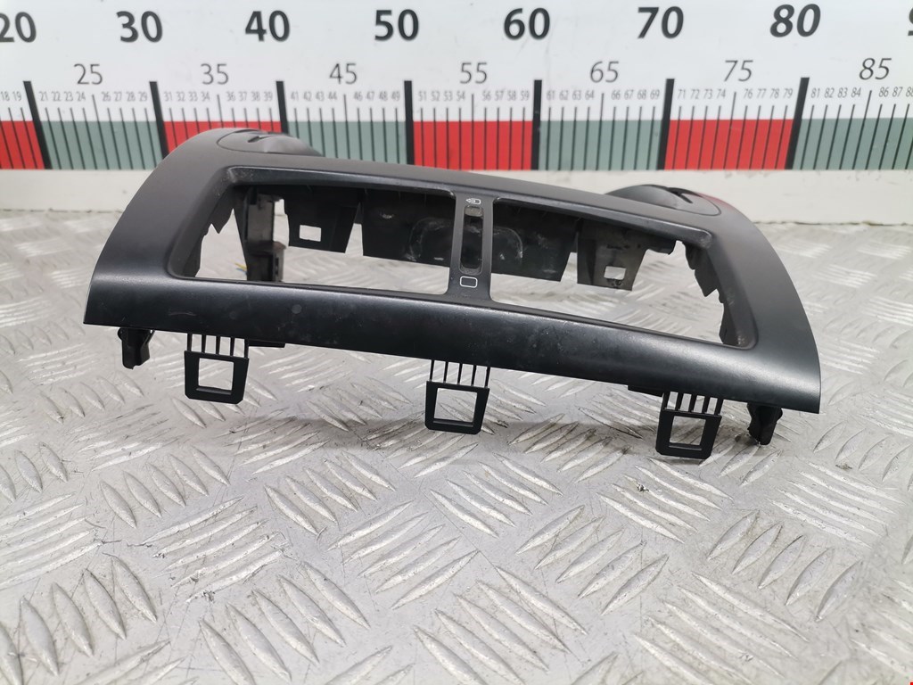 Рамка магнитолы PEUGEOT Expert II 2007-2016