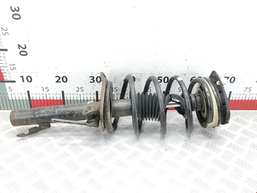 Стойка амортизатора переднего Renault Megane 2 (2002-2009)